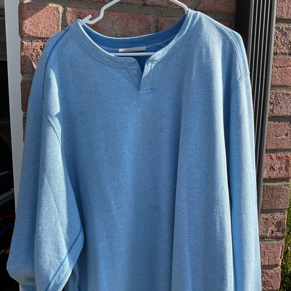 Tommy Bahama sweatshirt - Picture 1 of 2
